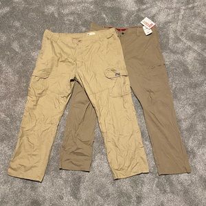 NWT Two Pair Wrangler Mens Cargo Pants Stretch Khaki Relaxed/Straight Fit 42x30
